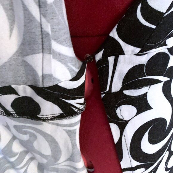 H&M - Black & White - Swirl pattern - Wrap Dress – Size 10 - Picture 10 of 13